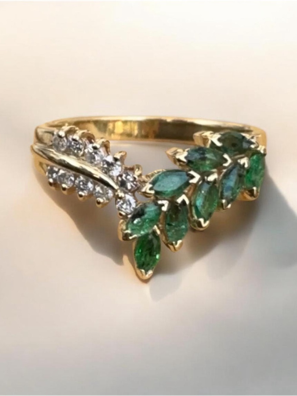 14KT Yellow Gold Marquise Emerald & Diamond V Cascading Ring Size 5 3/4